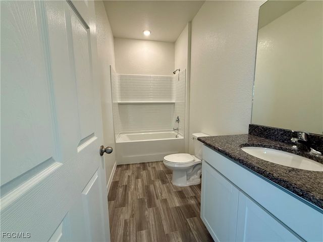 3552 NW 21st TER, Cape Coral, FL 33993