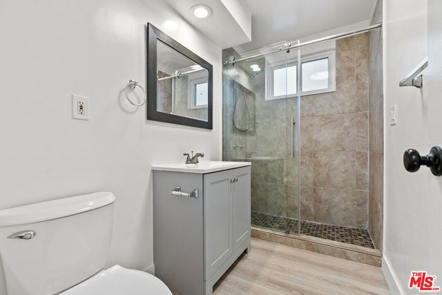 330 E Dryden Street 14, Glendale, CA 91207