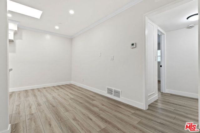 330 E Dryden Street 14, Glendale, CA 91207