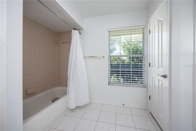 3653 NW 67TH AVENUE, Gainesville, FL 32653