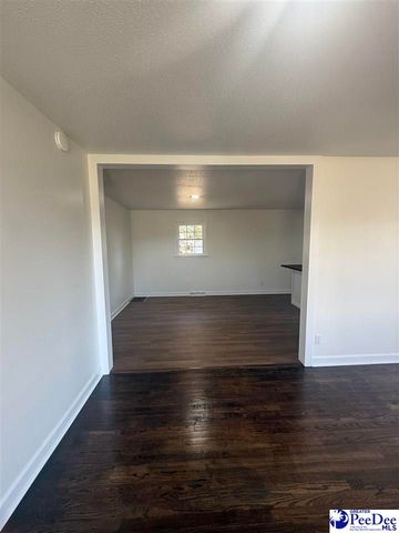 1521 E Home Ave, Hartsville, SC 29550