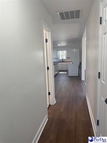 1521 E Home Ave, Hartsville, SC 29550