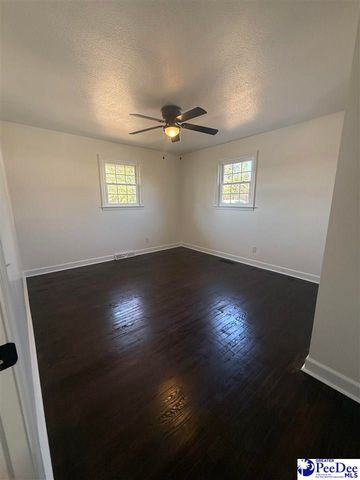 1521 E Home Ave, Hartsville, SC 29550