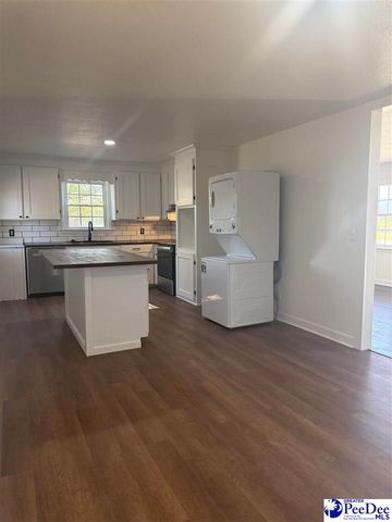1521 E Home Ave, Hartsville, SC 29550