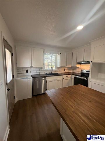 1521 E Home Ave, Hartsville, SC 29550