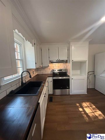 1521 E Home Ave, Hartsville, SC 29550