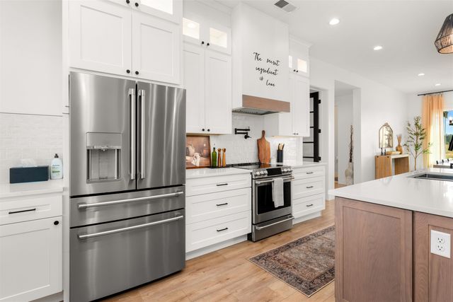 10911 S Sherman Rd, Spokane, WA 99224