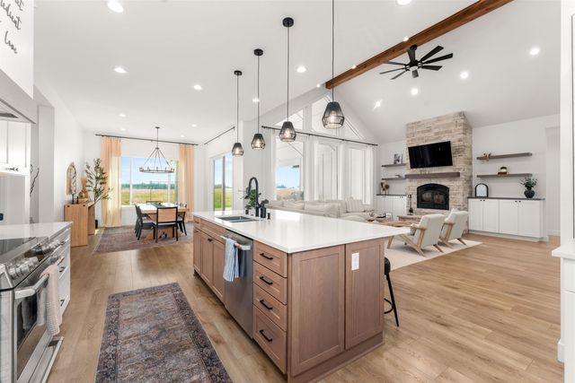 10911 S Sherman Rd, Spokane, WA 99224