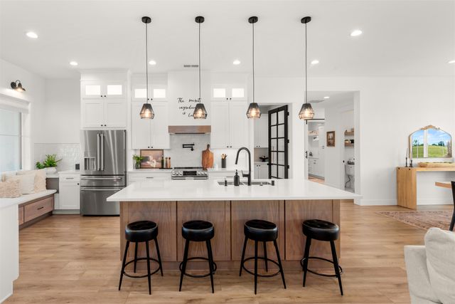 10911 S Sherman Rd, Spokane, WA 99224