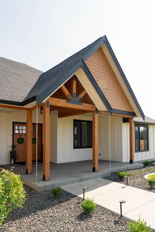 10911 S Sherman Rd, Spokane, WA 99224