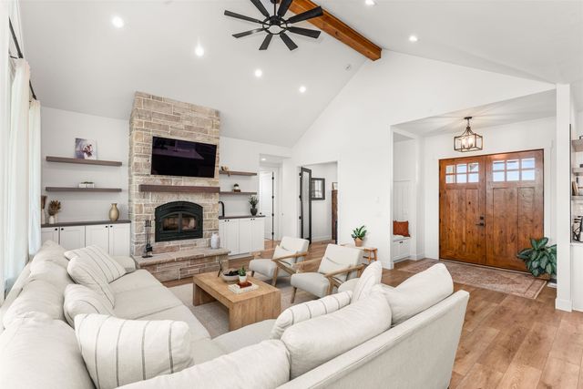 10911 S Sherman Rd, Spokane, WA 99224