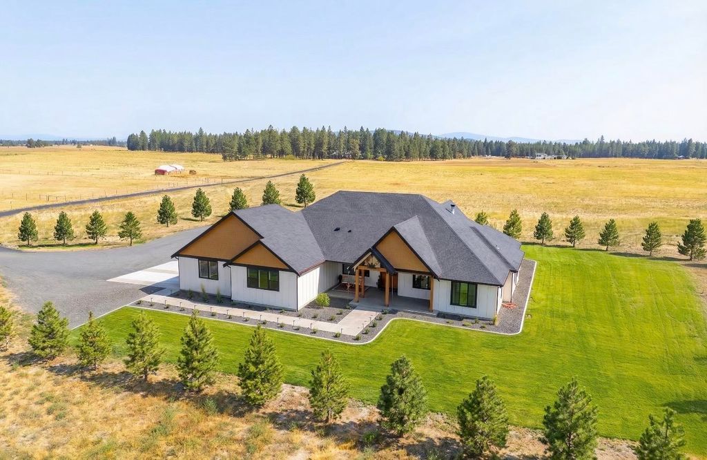 10911 S Sherman Rd, Spokane, WA 99224