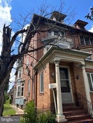 560 S 48TH ST, Philadelphia, PA 19143