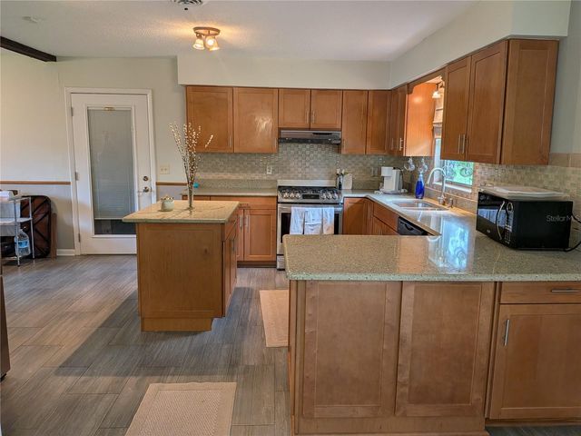 2720 SE 8TH AVENUE, Ocala, FL 34471
