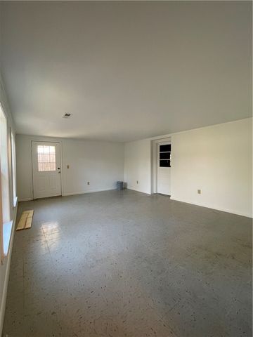 710 Hinshaw Drive, Springdale, AR 72762