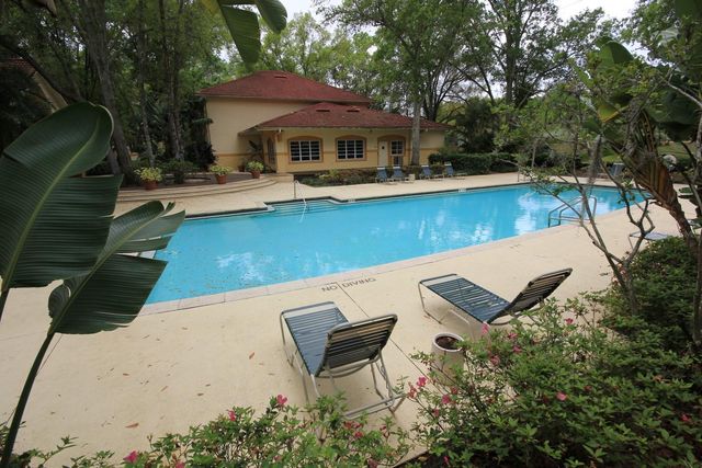 5608 PINNACLE HEIGHTS CIRCLE 307, Tampa, FL 33624