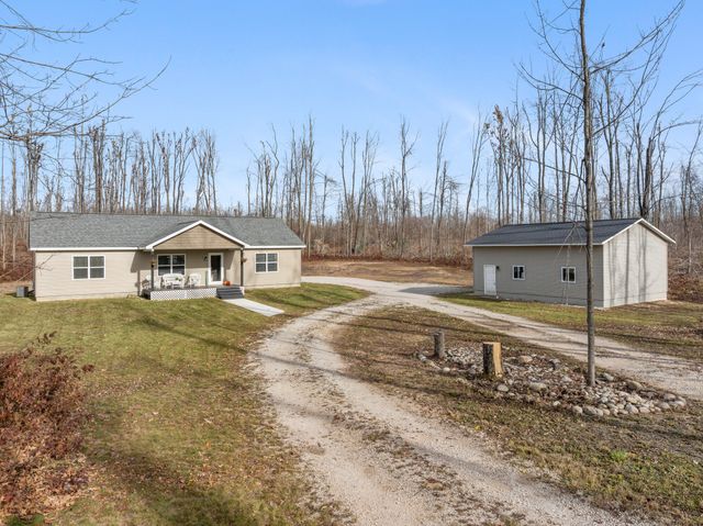 4338 Hallenius Road, Gaylord, MI 49735
