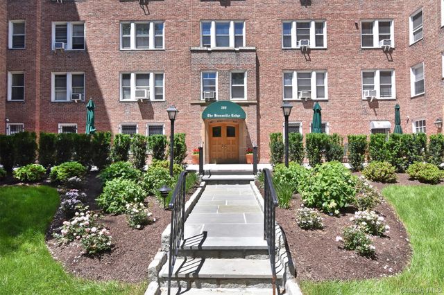 280 Bronxville Road 5W, Bronxville, NY 10708