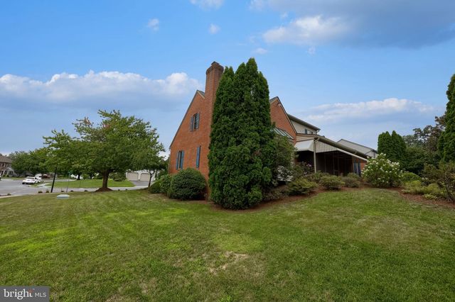 44 EGRET CIR, Denver, PA 17517