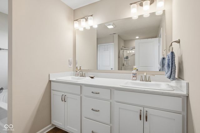 13825 N Honey Creek Drive N, Camby, IN 46113