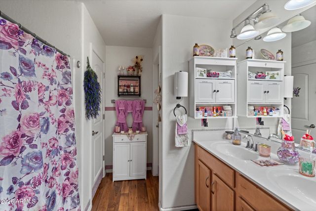 36948 N YELLOWSTONE Drive, San Tan Valley, AZ 85140