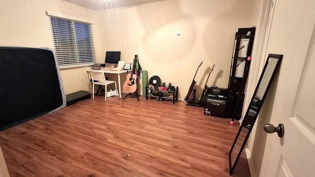 10322 Maydelle DR 127, Austin, TX 78748