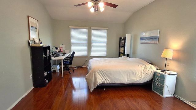 10322 Maydelle DR 127, Austin, TX 78748