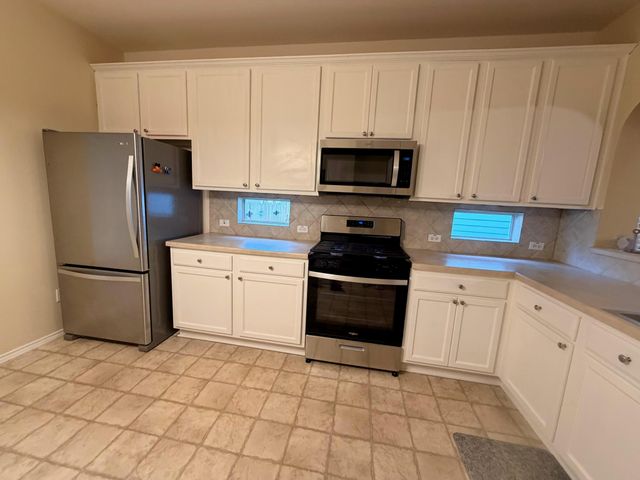10322 Maydelle DR 127, Austin, TX 78748