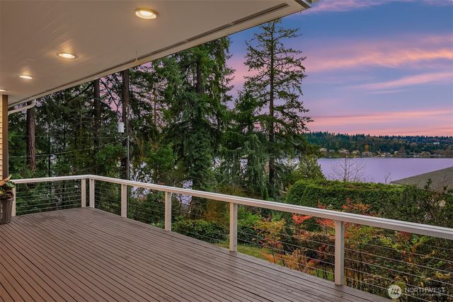 10001 SE 25th Street, Bellevue, WA 98004