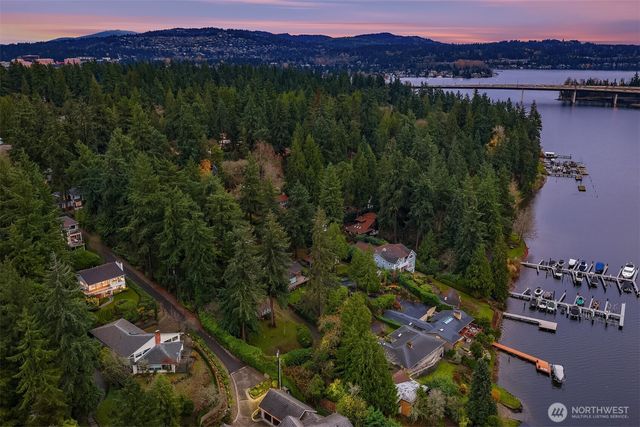 10001 SE 25th Street, Bellevue, WA 98004