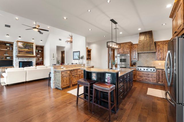 109 King Shore Blvd, Scroggins, TX 75480