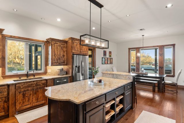 109 King Shore Blvd, Scroggins, TX 75480