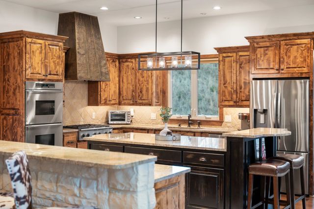 109 King Shore Blvd, Scroggins, TX 75480