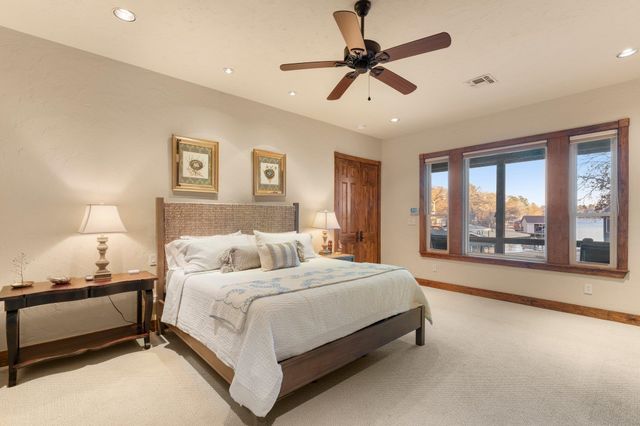 109 King Shore Blvd, Scroggins, TX 75480