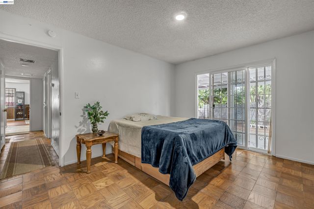713 Falcon Drive, Vallejo, CA 94589