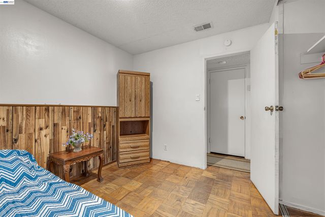 713 Falcon Drive, Vallejo, CA 94589