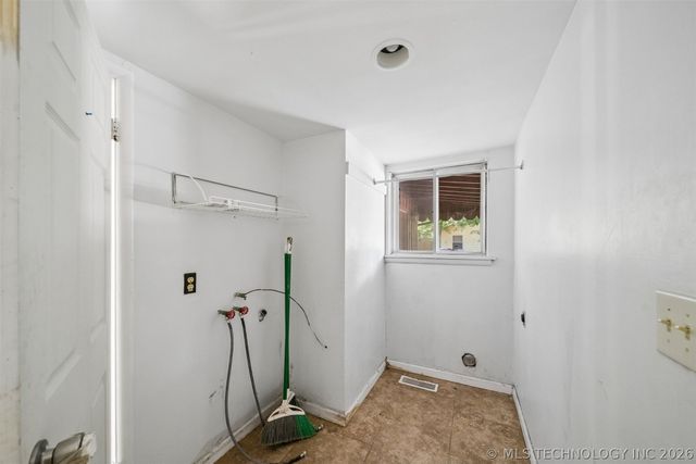 2507 E Sidney Avenue, Broken Arrow, OK 74014