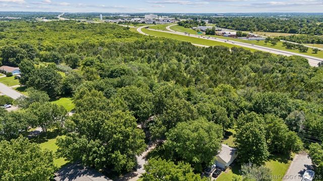 2507 E Sidney Avenue, Broken Arrow, OK 74014