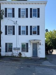 6 Saint Paul St 2, Salem, MA 01970