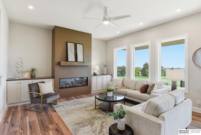 20505 Jeannie Lane, Gretna, NE 68028