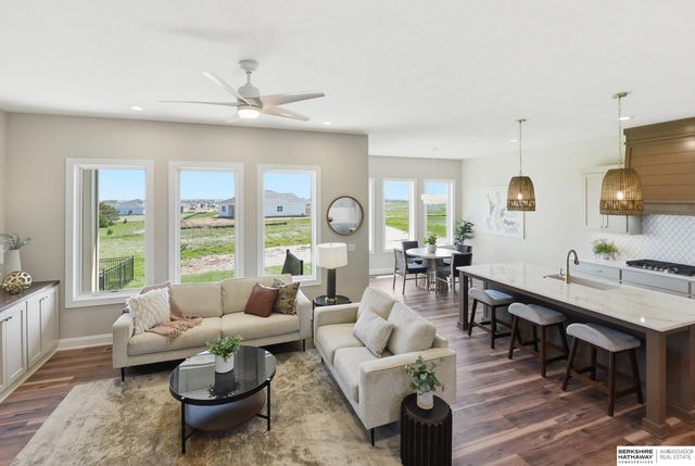 20505 Jeannie Lane, Gretna, NE 68028