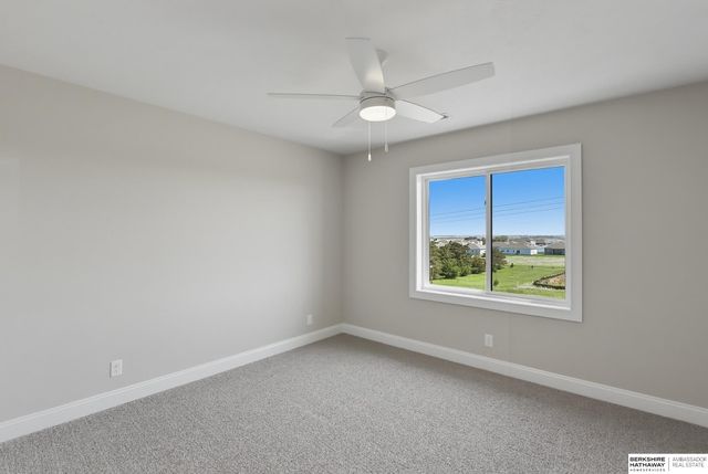 20505 Jeannie Lane, Gretna, NE 68028
