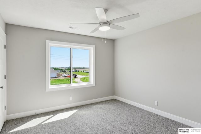 20505 Jeannie Lane, Gretna, NE 68028