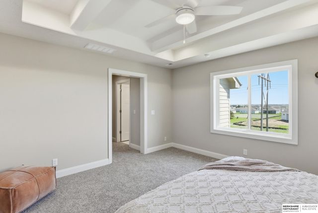 20505 Jeannie Lane, Gretna, NE 68028