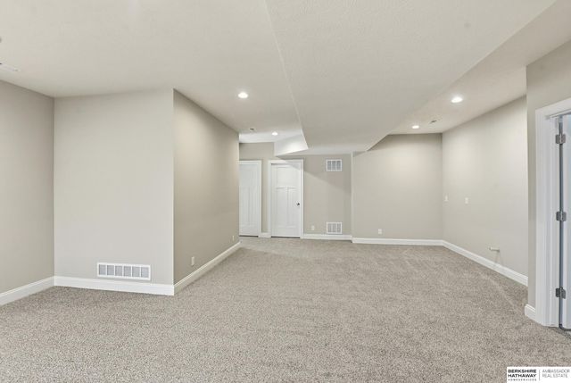 20505 Jeannie Lane, Gretna, NE 68028