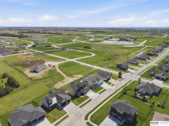 20505 Jeannie Lane, Gretna, NE 68028