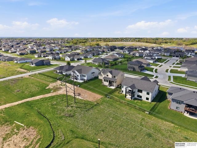 20505 Jeannie Lane, Gretna, NE 68028