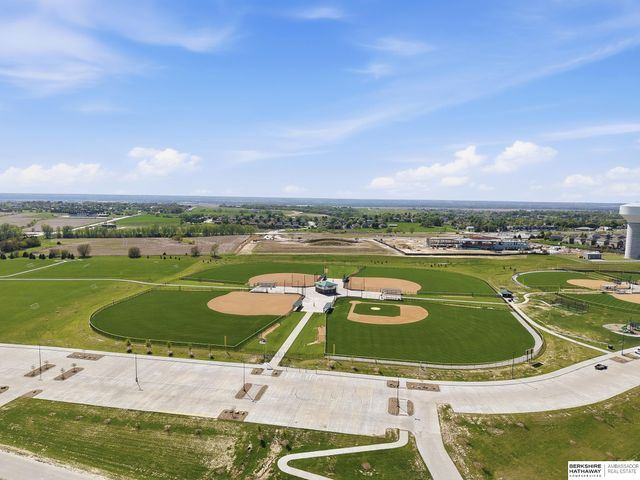 20505 Jeannie Lane, Gretna, NE 68028