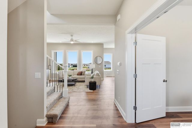20505 Jeannie Lane, Gretna, NE 68028