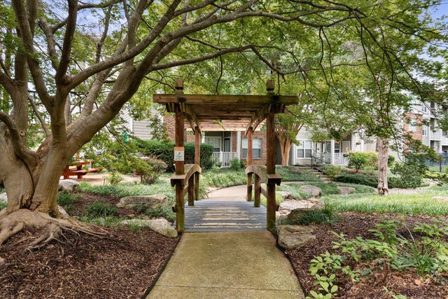 2025 Woodmont Blvd Apt 347, Nashville, TN 37215